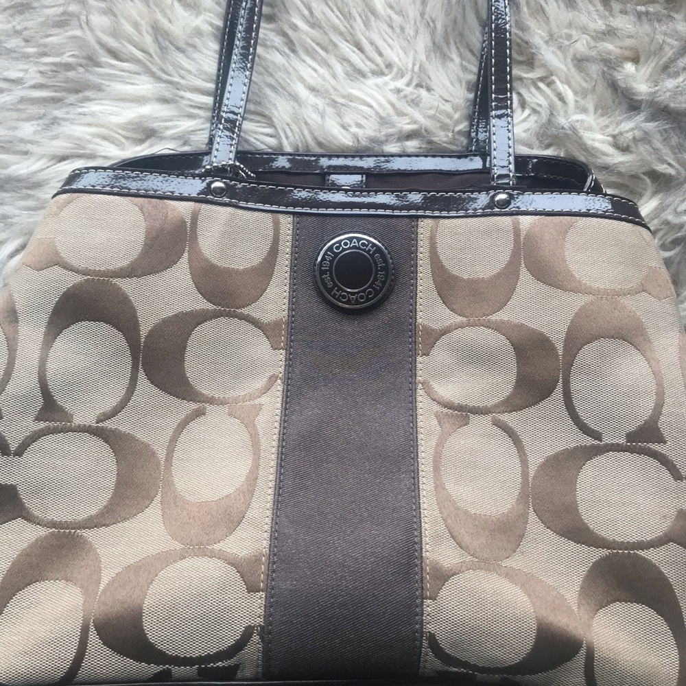 AUTHENTIC COACH PURSE